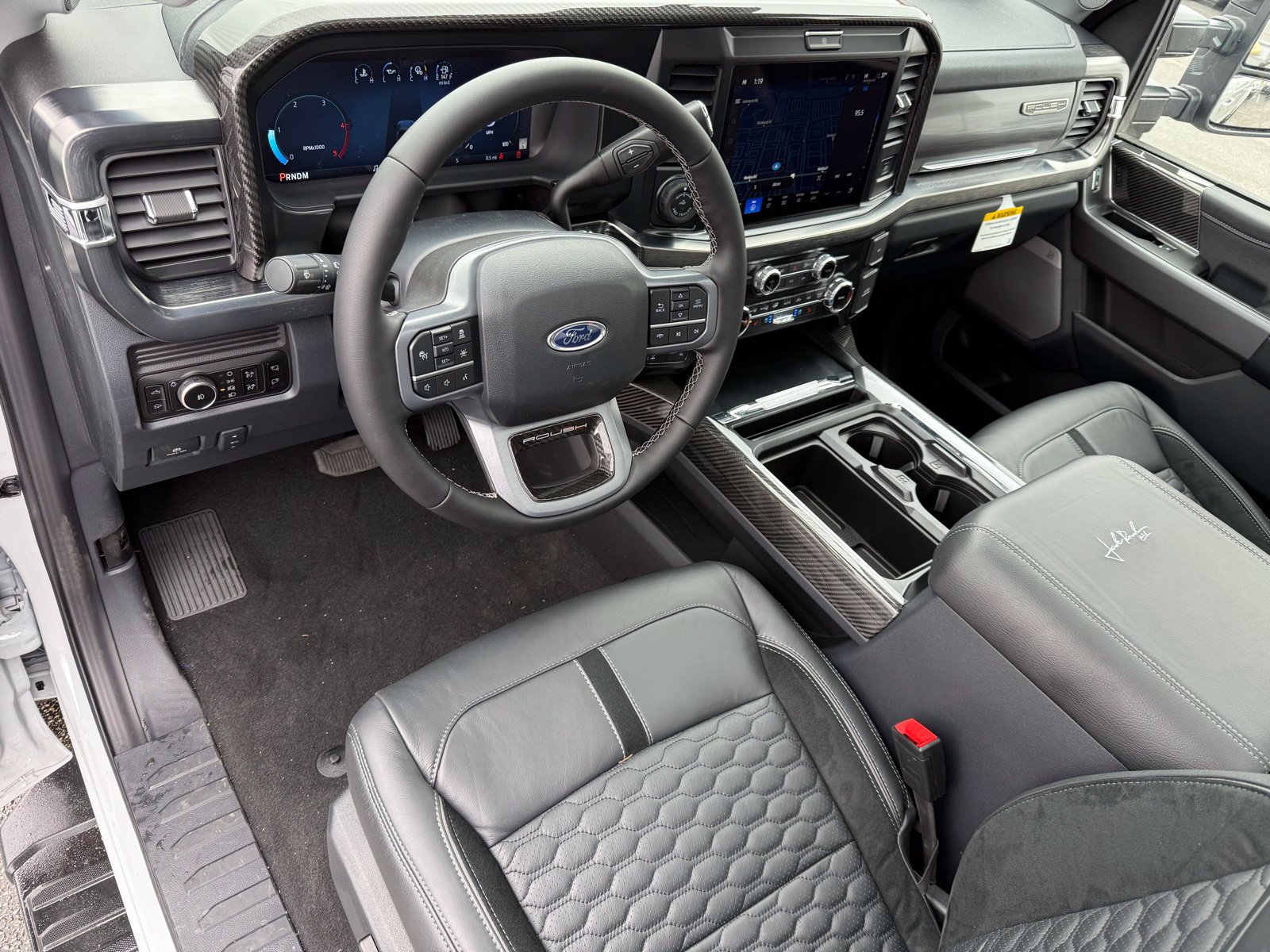 New 2026 Ford F250 Lariat w/ Black Appearance Package AWD/4WD image 12