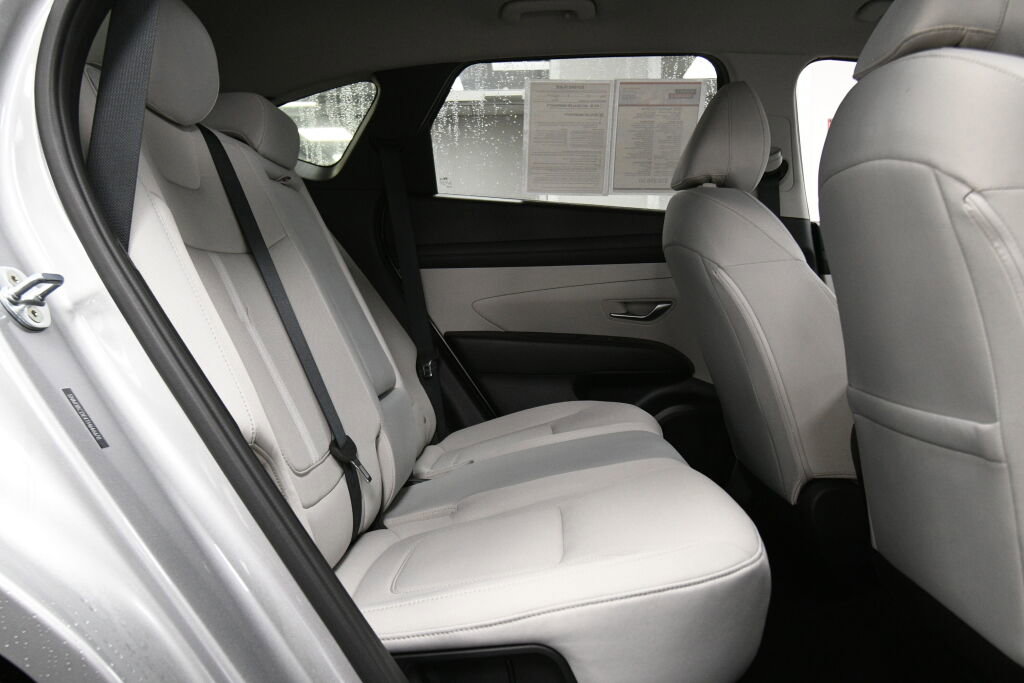 Used 2026 Hyundai Tucson SEL image 24