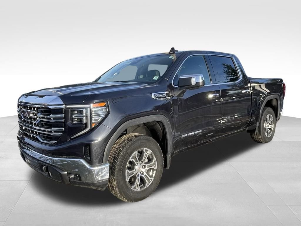Used 2025 GMC Sierra 1500 SLT image 2