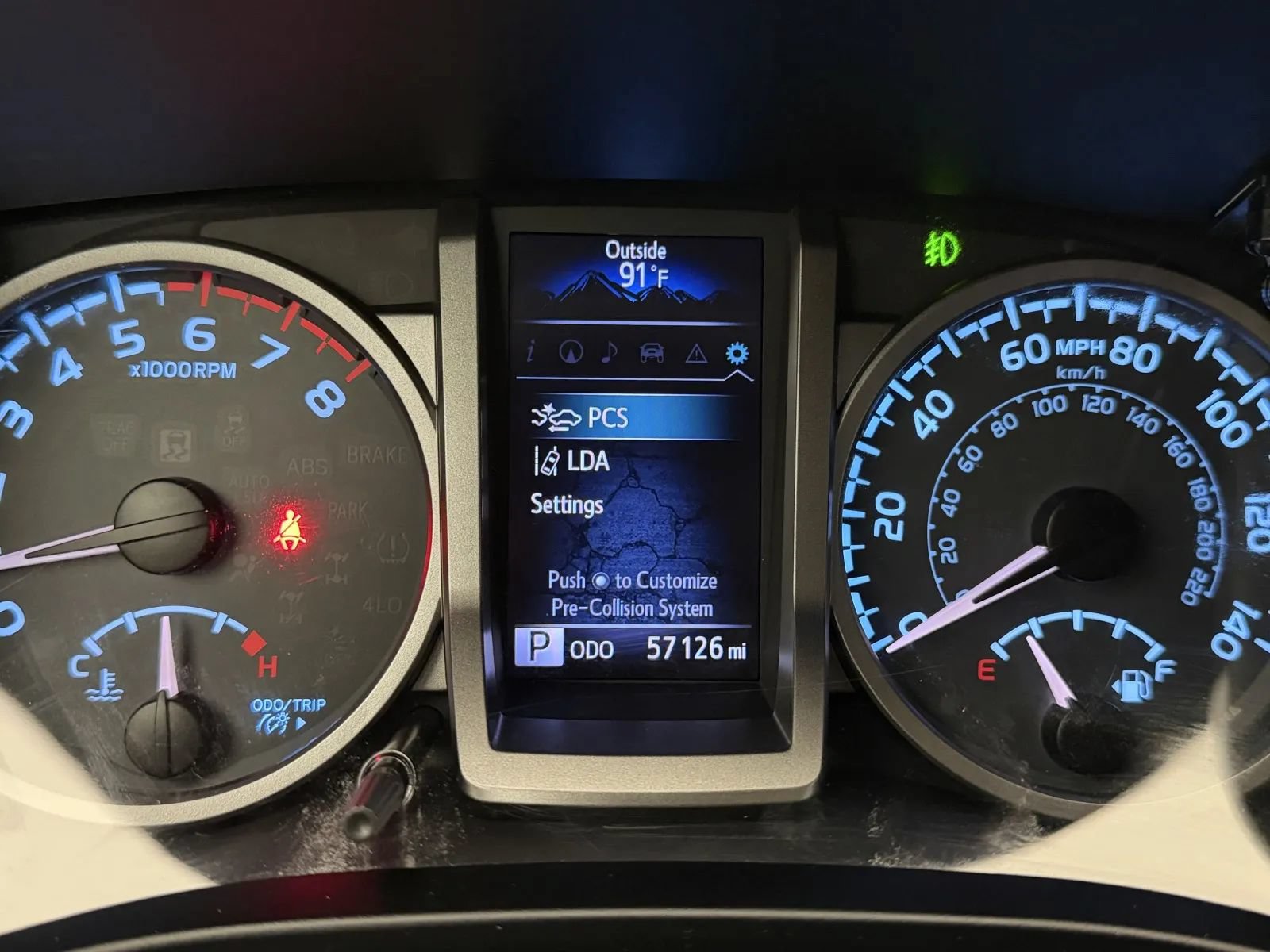 Used 2018 Toyota Tacoma SR5 w/ SR5 Appearance Package (SM) AWD/4WD image 13