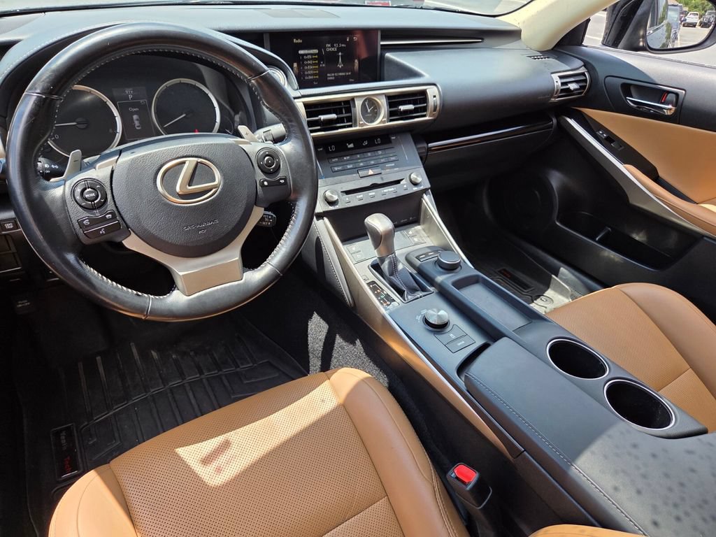 Used 2016 Lexus IS 200t w/ Premium Package RWD image 7