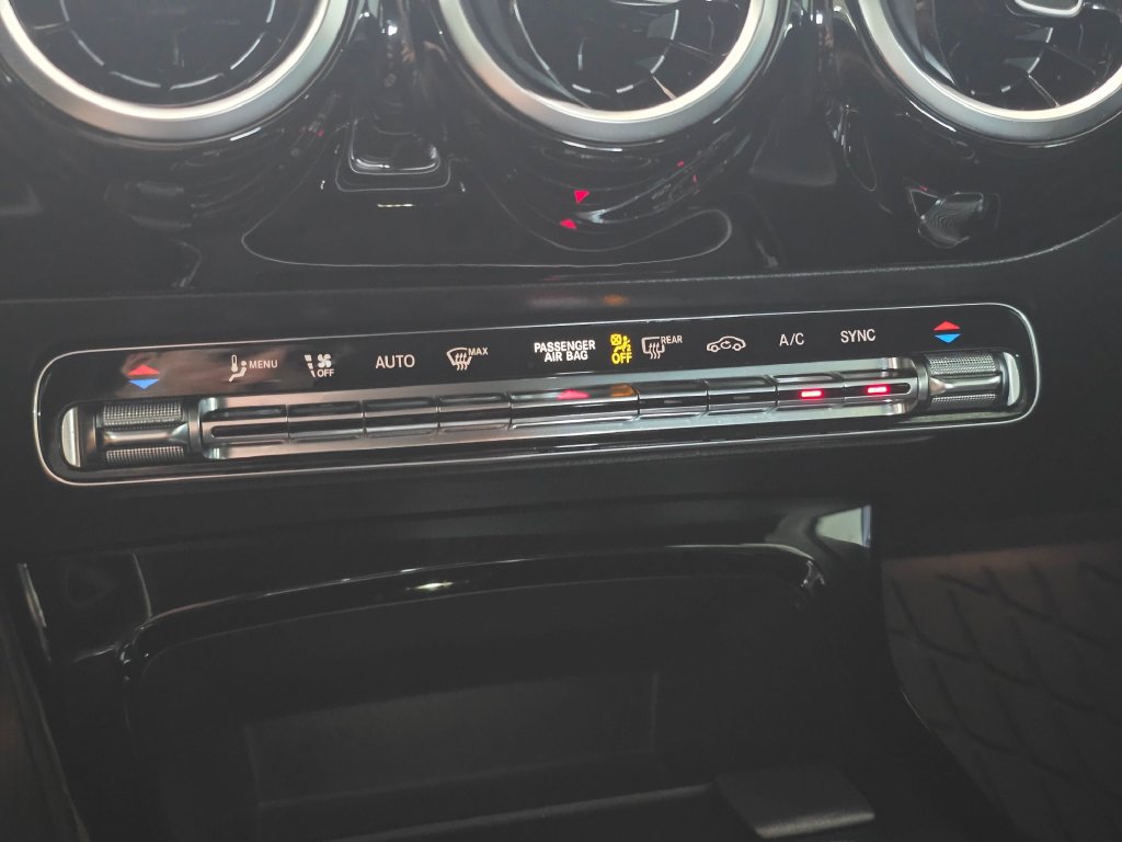 Used 2020 Mercedes-Benz CLA 250 4MATIC image 15