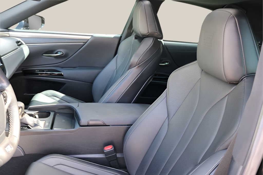 Used 2024 Lexus ES 350 F Sport w/ Accessory Package (Z2) FWD image 13