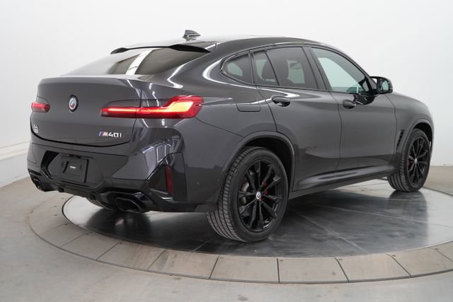 Used 2023 BMW X4 M40i w/ Premium Package image 7