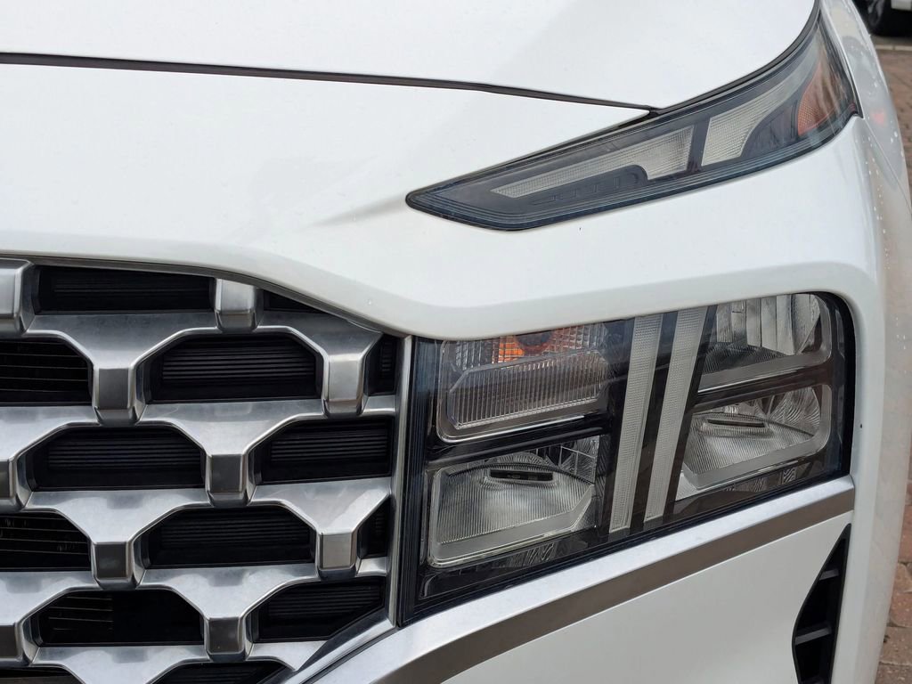 Used 2021 Hyundai Santa Fe SEL w/ Convenience Package image 8