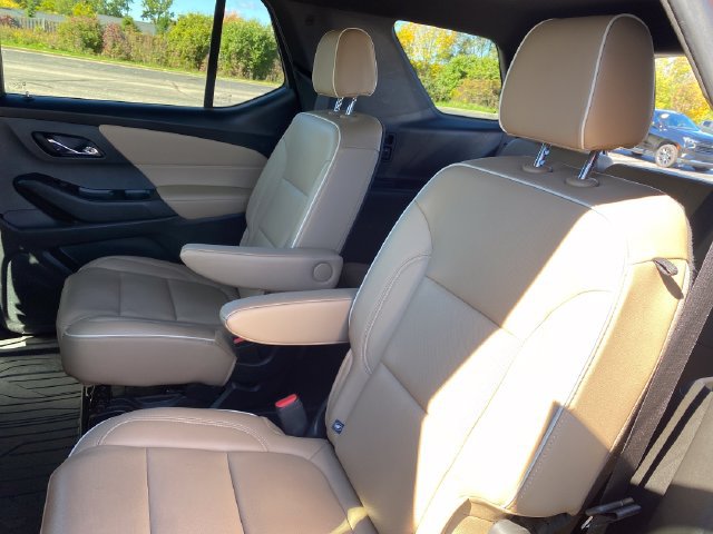 Used 2023 Chevrolet Traverse Premier w/ LPO, Floor Liner Package AWD/4WD image 20