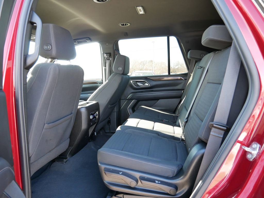 Used 2023 GMC Yukon SLE image 11