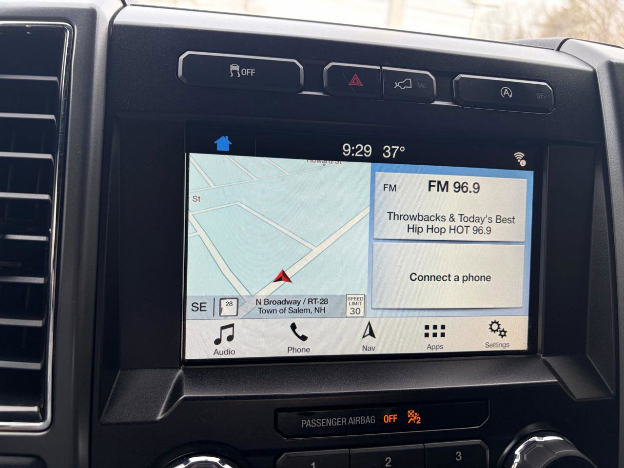 Used 2018 Ford F150 XLT w/ Equipment Group 302A Luxury image 36
