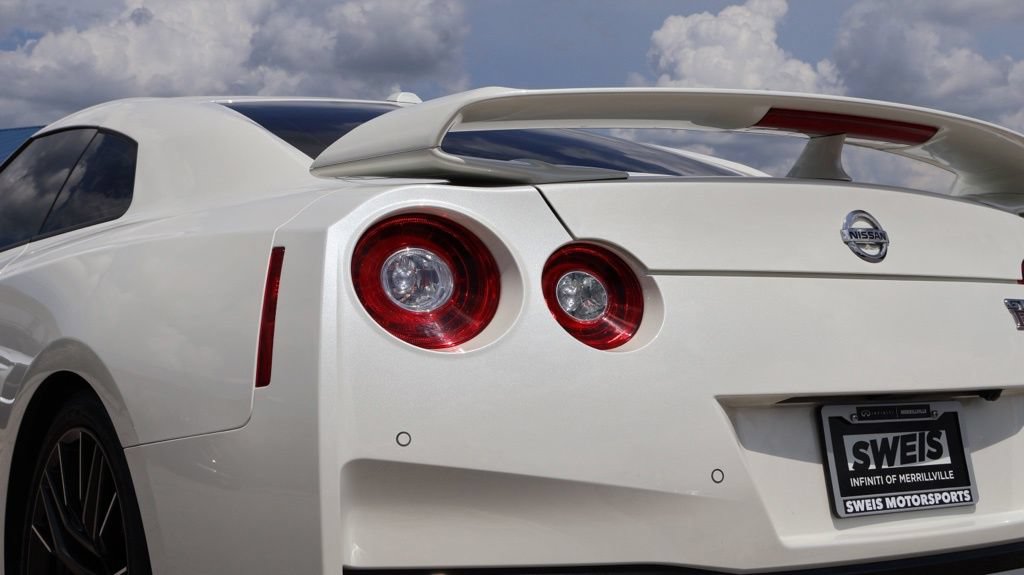Used 2021 Nissan GT-R Premium AWD/4WD image 43