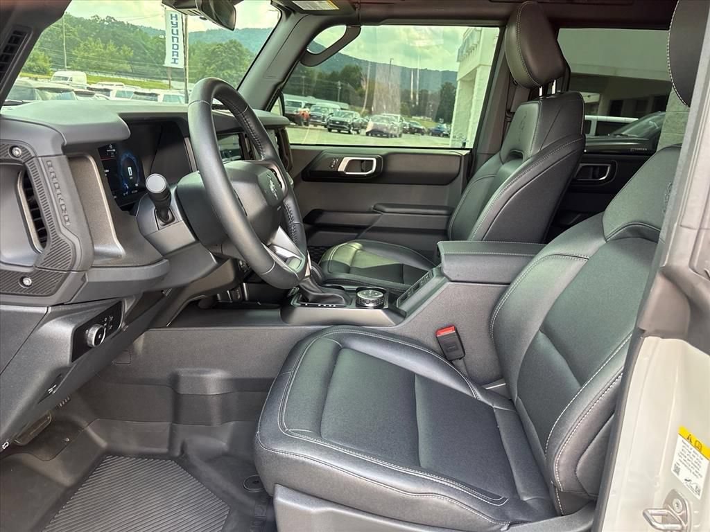 Used 2026 Ford Bronco Badlands AWD/4WD image 9