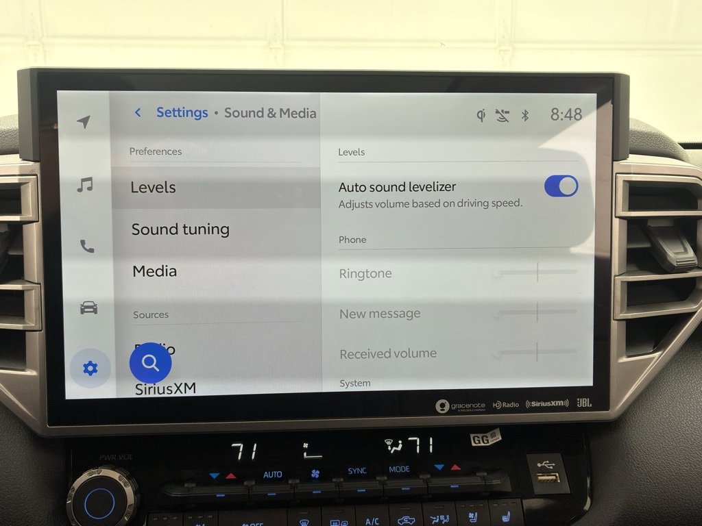 Used 2023 Toyota Tundra Limited image 35