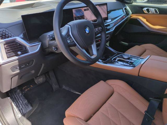 Used 2025 BMW X5 sDrive40i w/ Premium Package RWD image 6