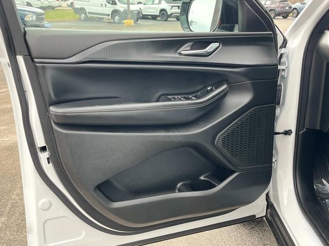 Used 2024 Jeep Grand Cherokee Altitude image 15