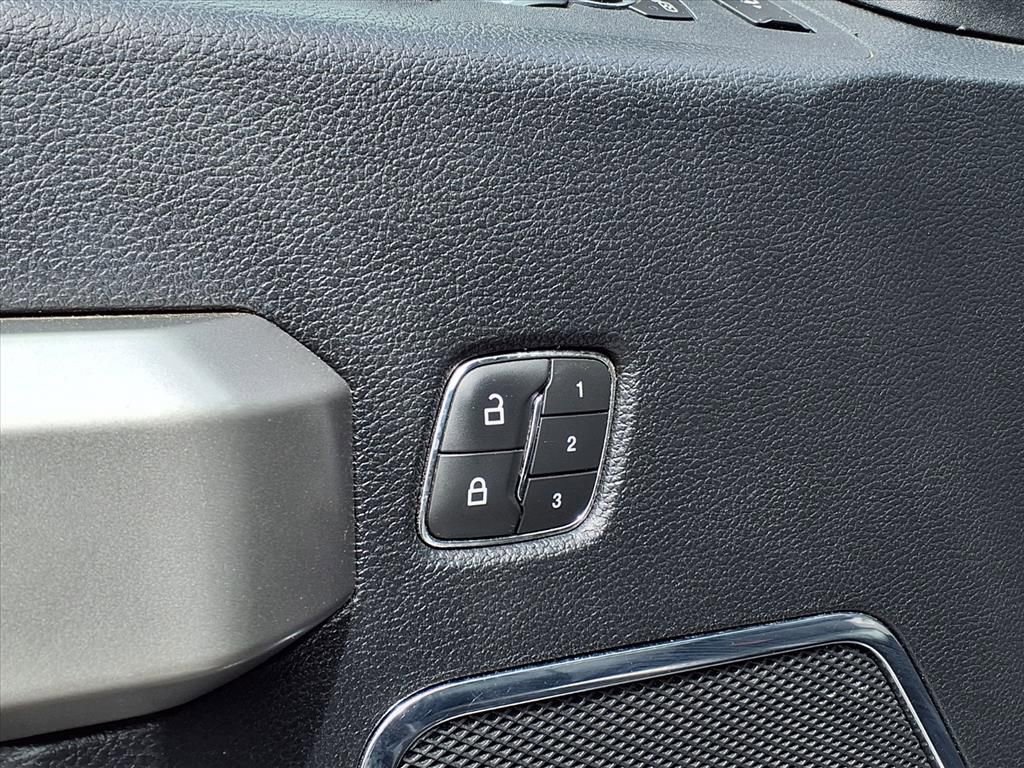 Used 2019 Ford F250 Lariat w/ Lariat Ultimate Package image 29