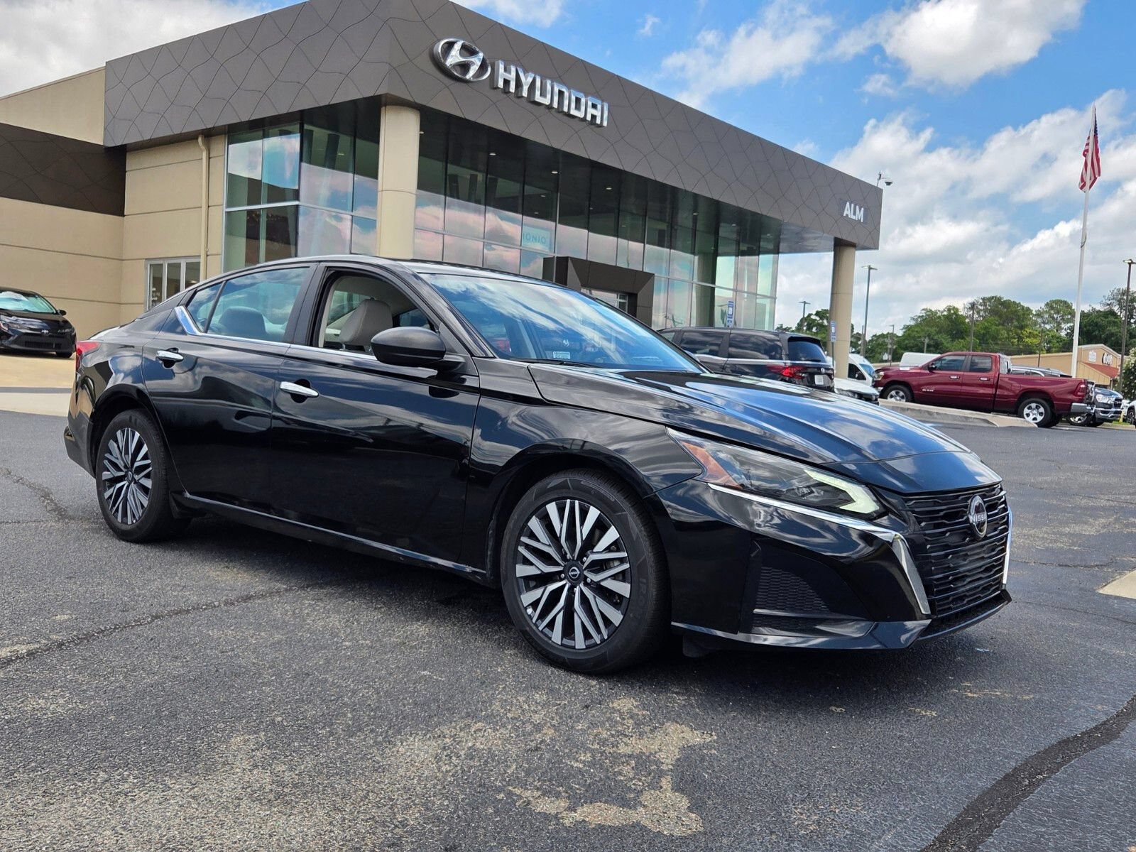 Used 2025 Nissan Altima 2.5 SV