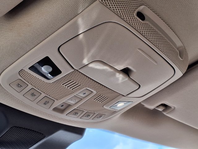 Used 2022 Lincoln Navigator L Reserve AWD/4WD image 16