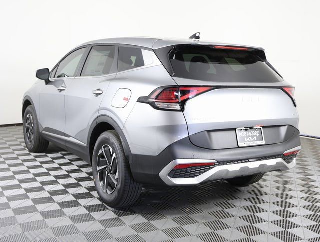 New 2025 Kia Sportage LX image 5