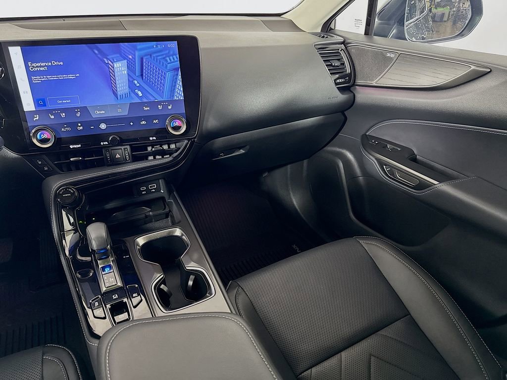 Used 2024 Lexus NX 350h AWD w/ Vision Package image 25