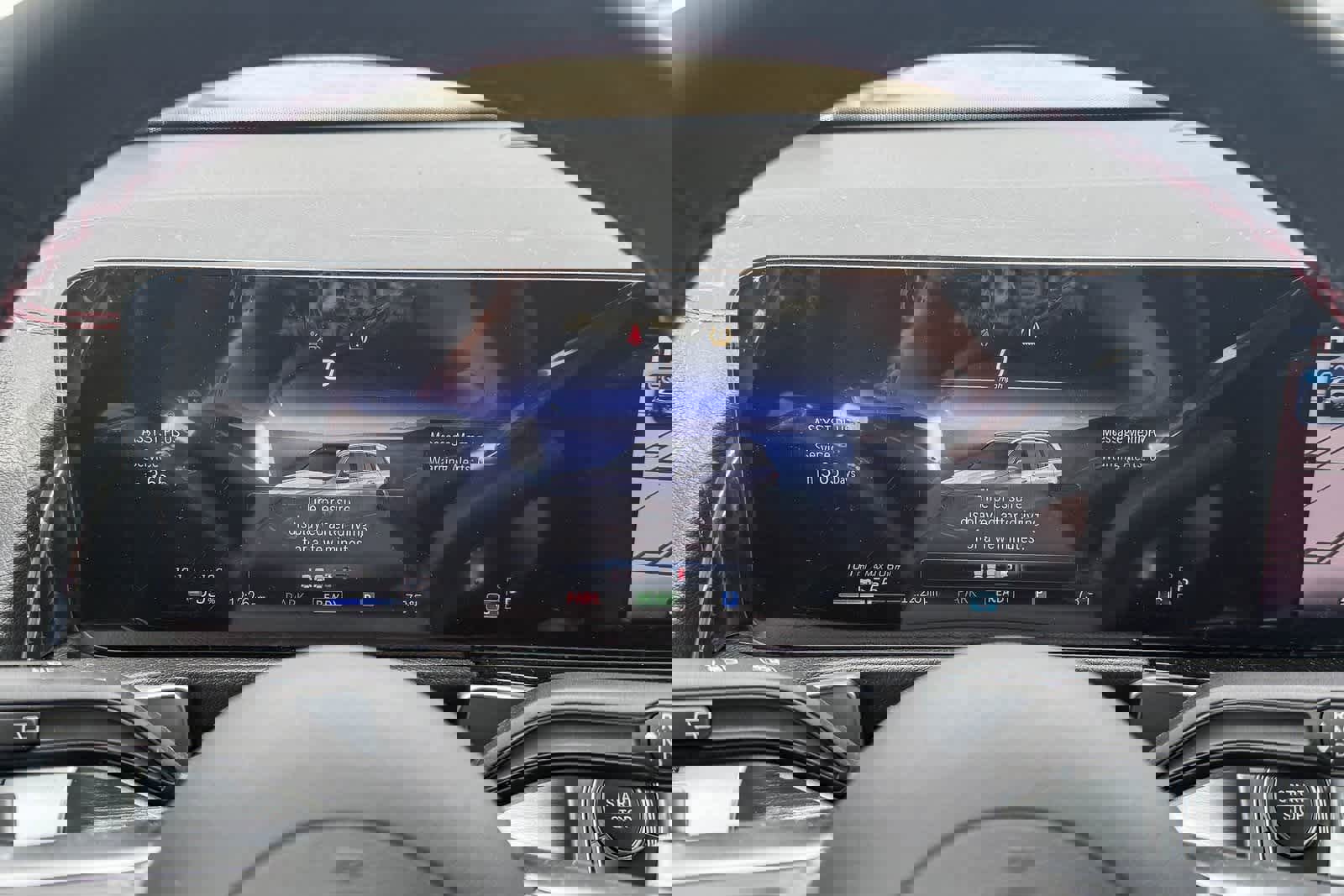 Used 2024 Mercedes-Benz EQB 350 4MATIC SUV image 25