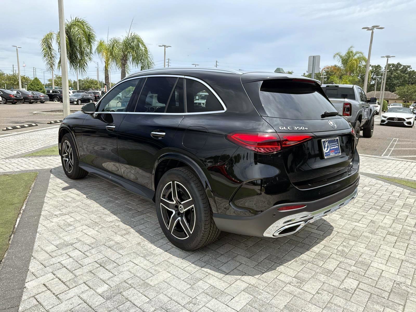 New 2026 Mercedes-Benz GLC 350e 4MATIC image 4