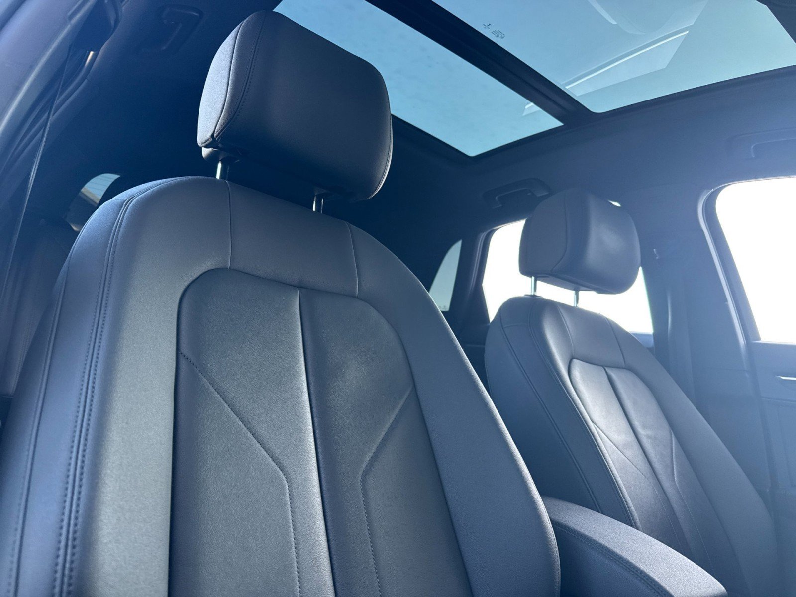 Used 2020 Audi Q3 2.0T Premium image 17