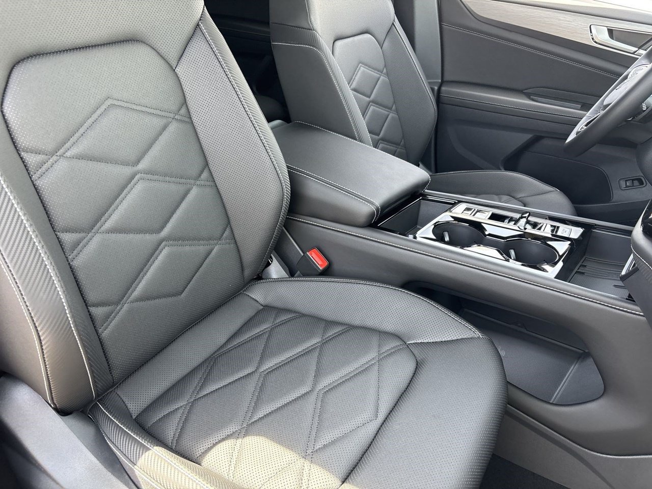 New 2026 Volkswagen Atlas Cross Sport SE FWD image 7