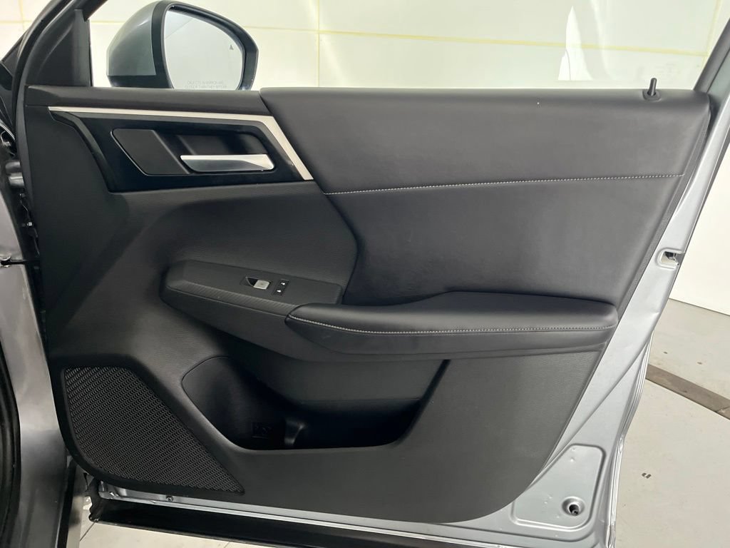 Used 2023 Mitsubishi Outlander SE FWD image 29