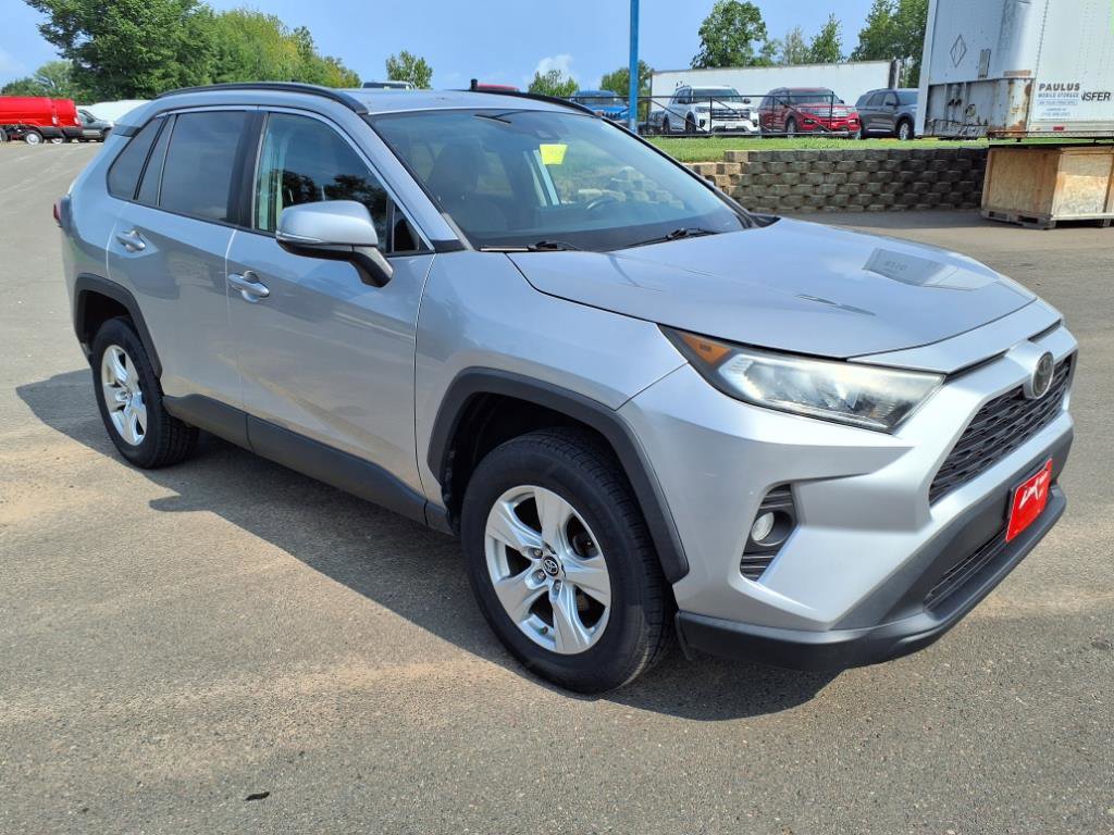Used 2019 Toyota RAV4 XLE w/ Convenience Package image 8