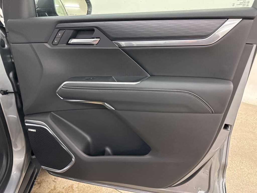 New 2026 GMC Acadia Elevation w/ Elevation Premium Package image 17