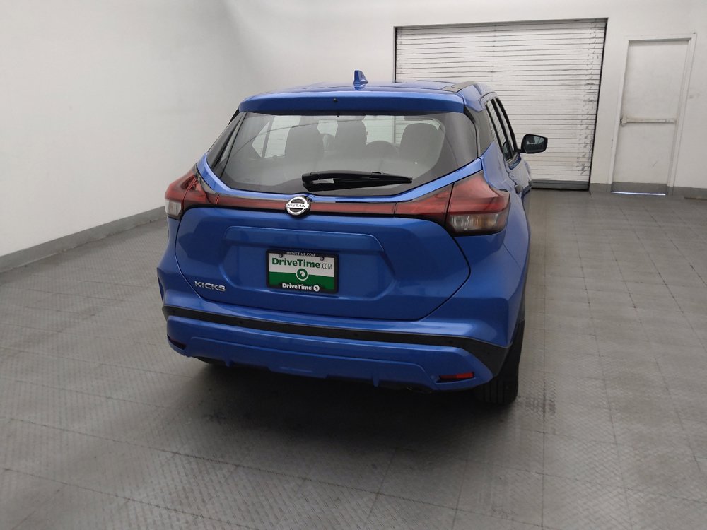 Used 2021 Nissan Kicks S FWD image 7