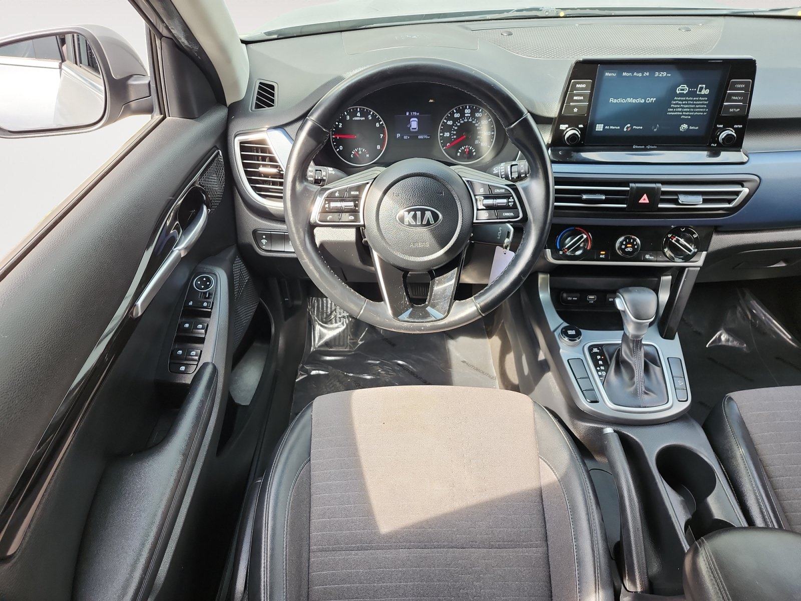 Used 2021 Kia Seltos S FWD image 10