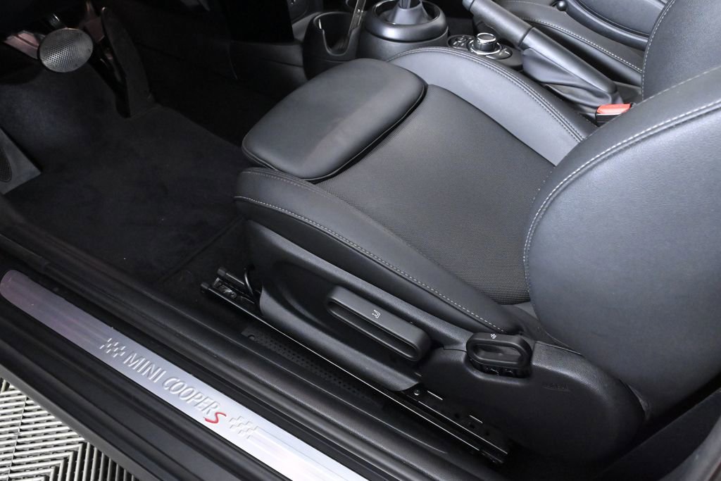 Certified 2023 MINI Cooper S image 22