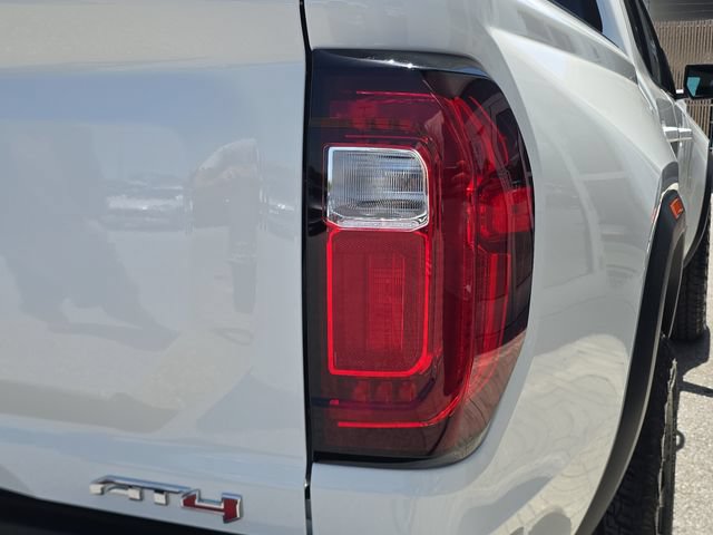 Certified 2026 GMC Canyon AT4 w/ AT4 Premium Package AWD/4WD image 8