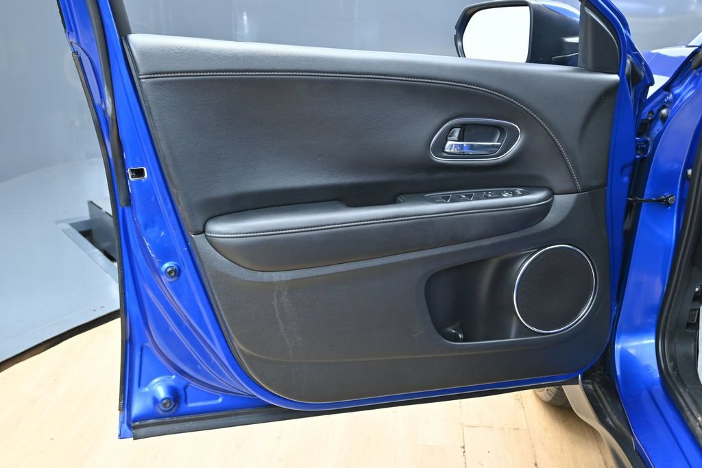 Used 2021 Honda HR-V EX-L image 35