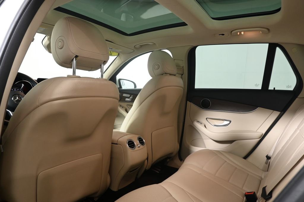 Used 2020 Mercedes-Benz GLC 300 4MATIC image 33