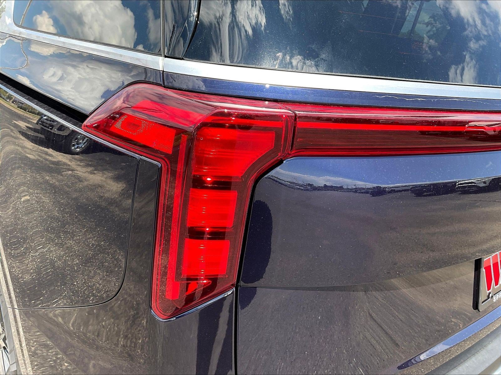 New 2027 Kia Carnival EX FWD image 15