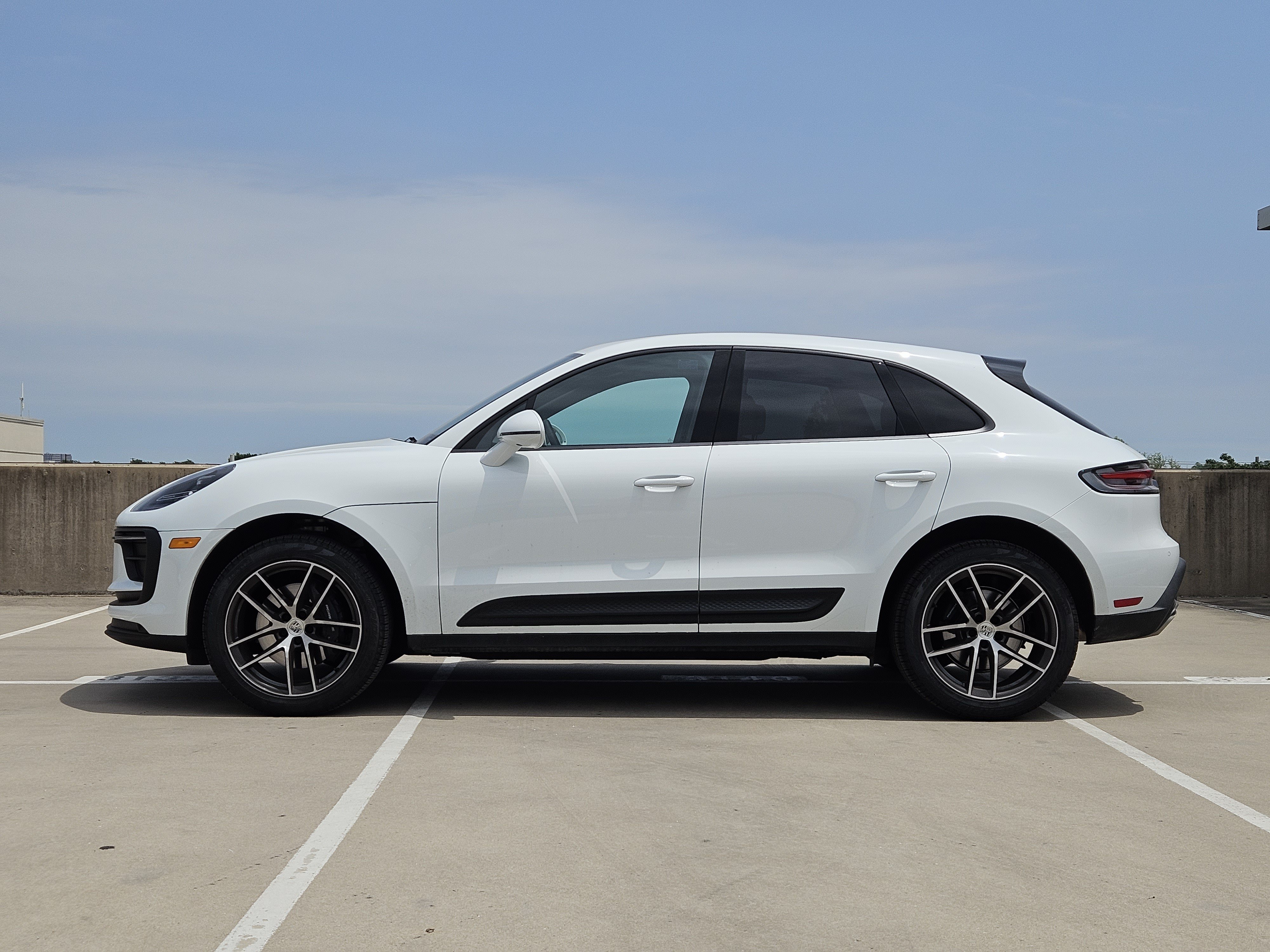 Certified 2026 Porsche Macan AWD/4WD video 2