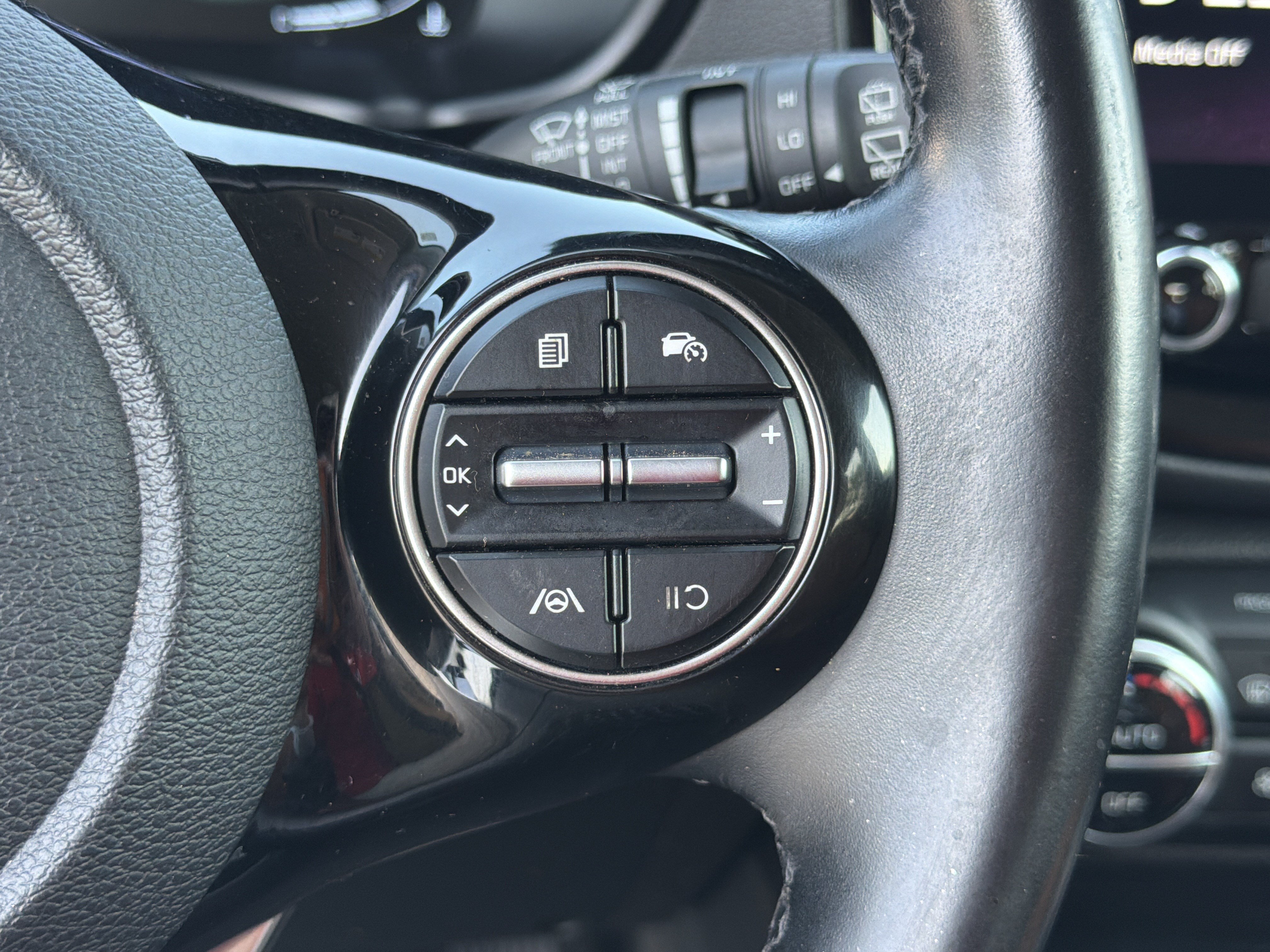 Used 2025 Kia Soul EX FWD image 24