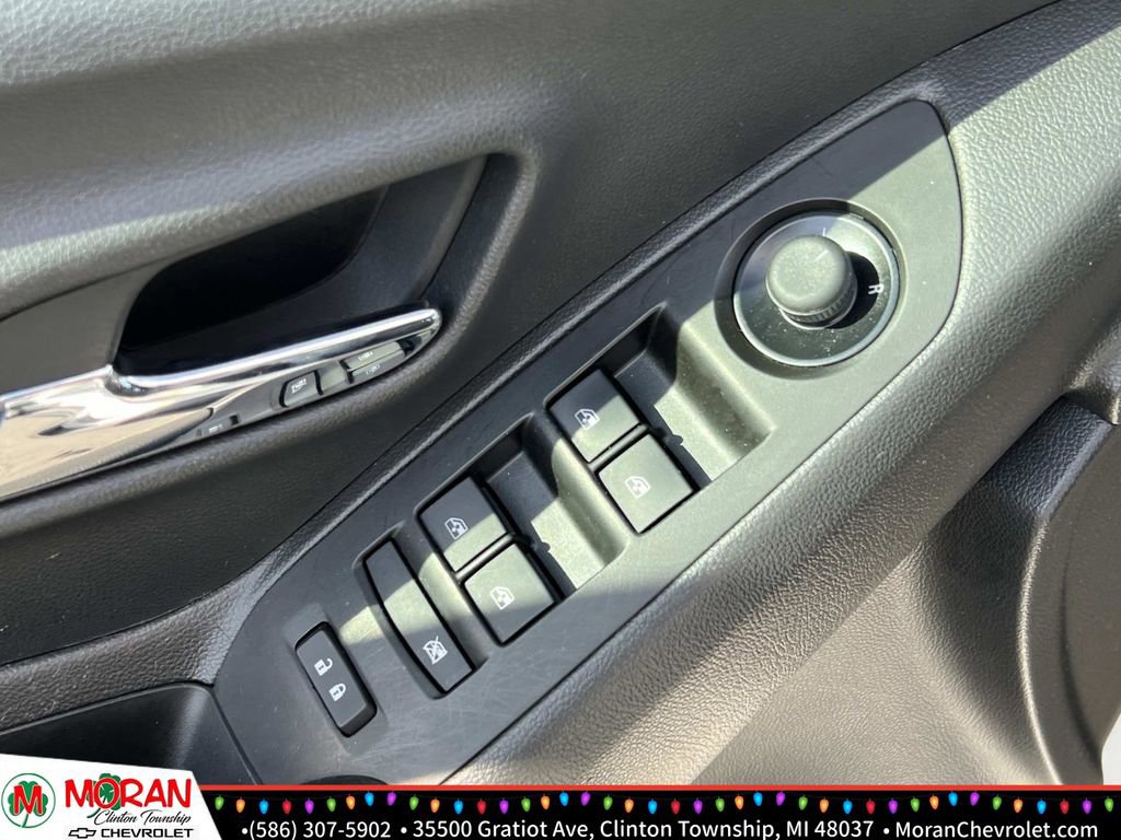 Certified 2022 Chevrolet Trax LT w/ Driver Confidence Package image 16