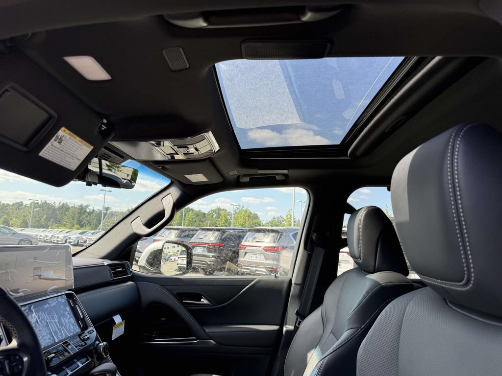 New 2026 Lexus LX 600 4WD w/ Luxury Package image 13