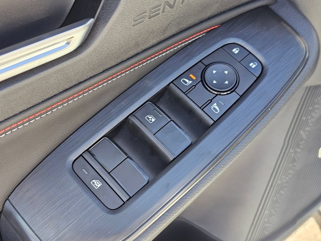 New 2026 Nissan Sentra SR w/ SR Premium Package FWD image 31
