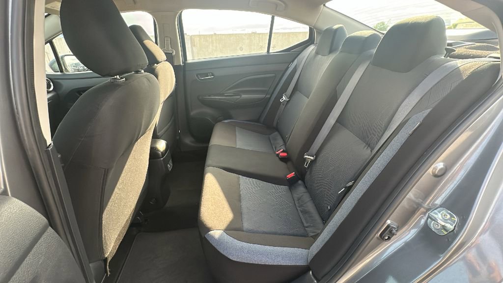 Used 2025 Nissan Versa SV FWD image 32