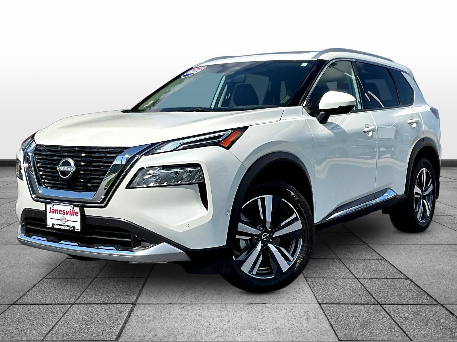 Used 2023 Nissan Rogue Platinum w/ Platinum Premium Package AWD/4WD image 3