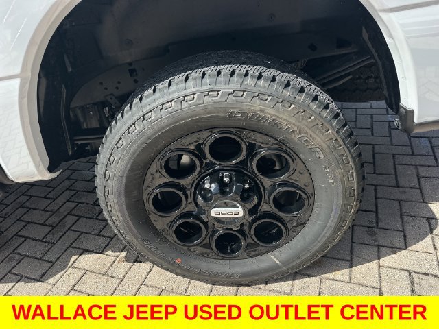 Used 2026 Ford F250 Lariat w/ Black Appearance Package AWD/4WD image 9