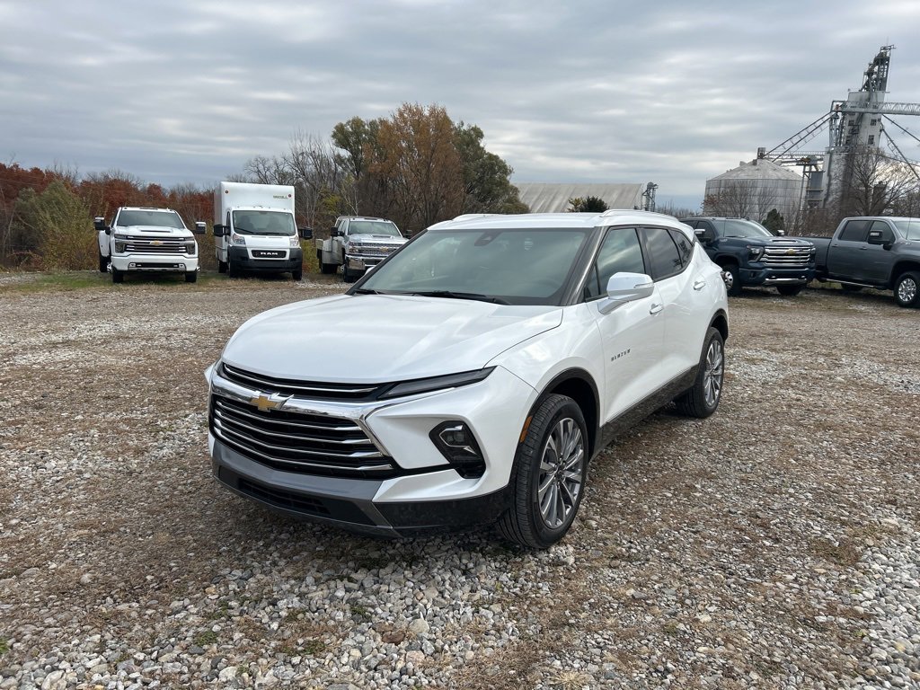 Used 2023 Chevrolet Blazer Premier image 1