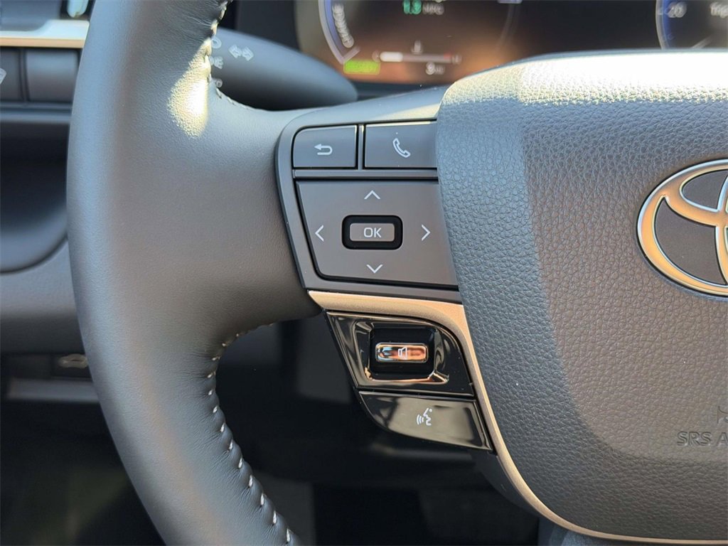 New 2026 Toyota Crown XLE image 8