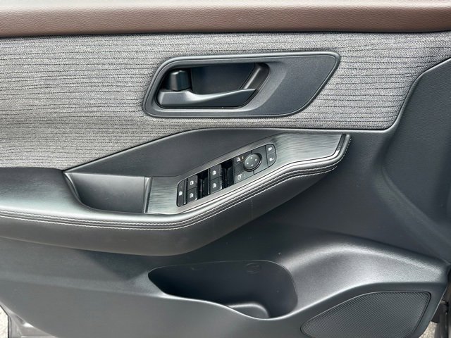 Certified 2021 Nissan Rogue S image 21