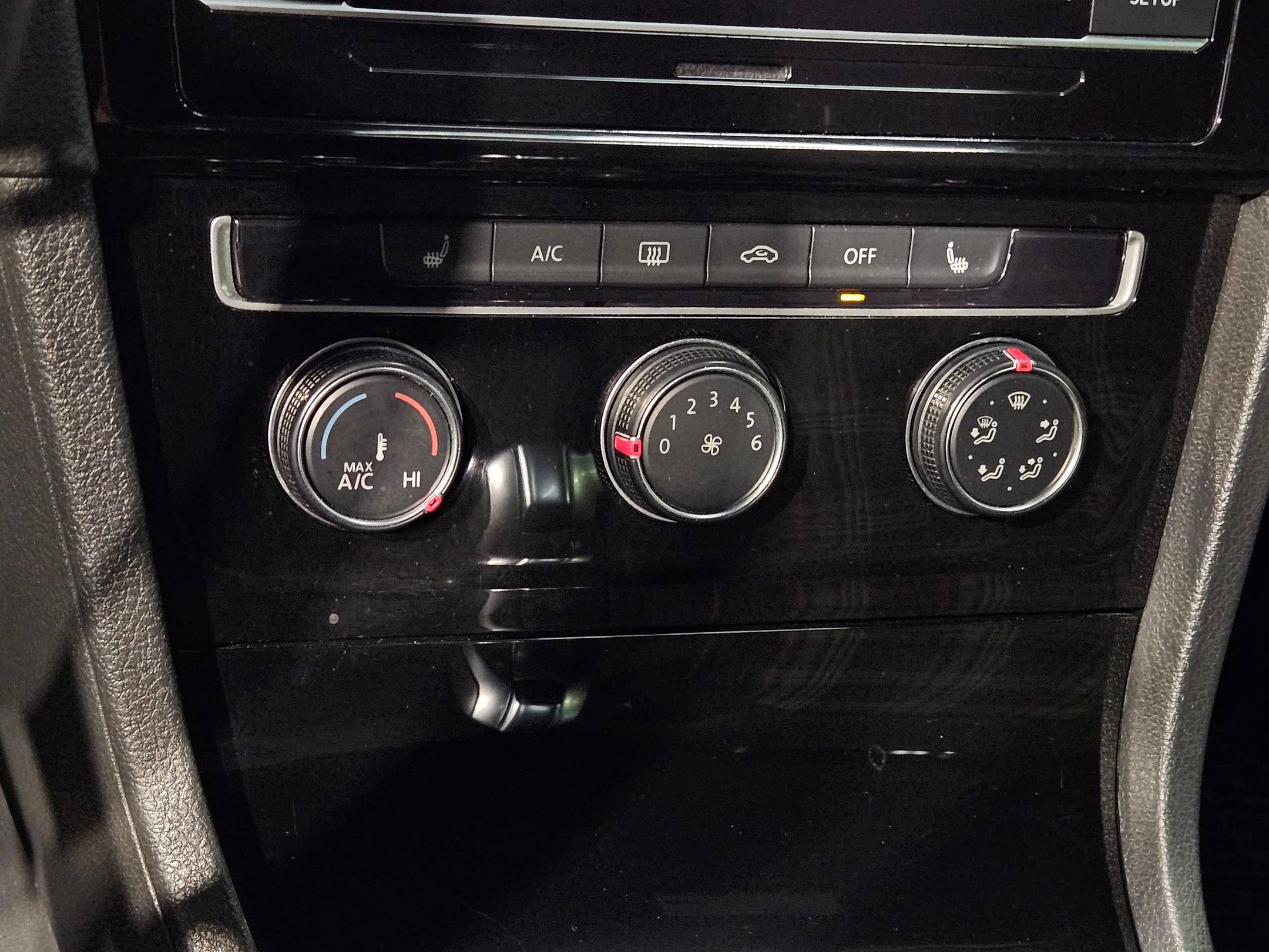 Used 2019 Volkswagen GTI Rabbit Edition image 31