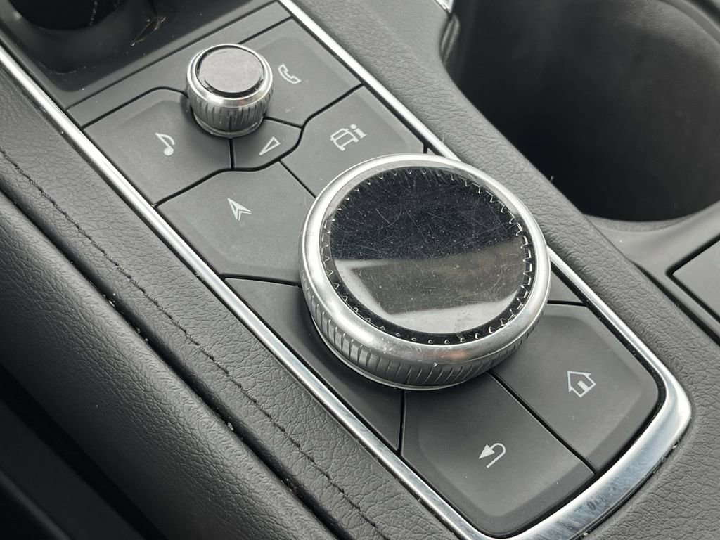 Certified 2024 Cadillac XT4 Premium Luxury image 49