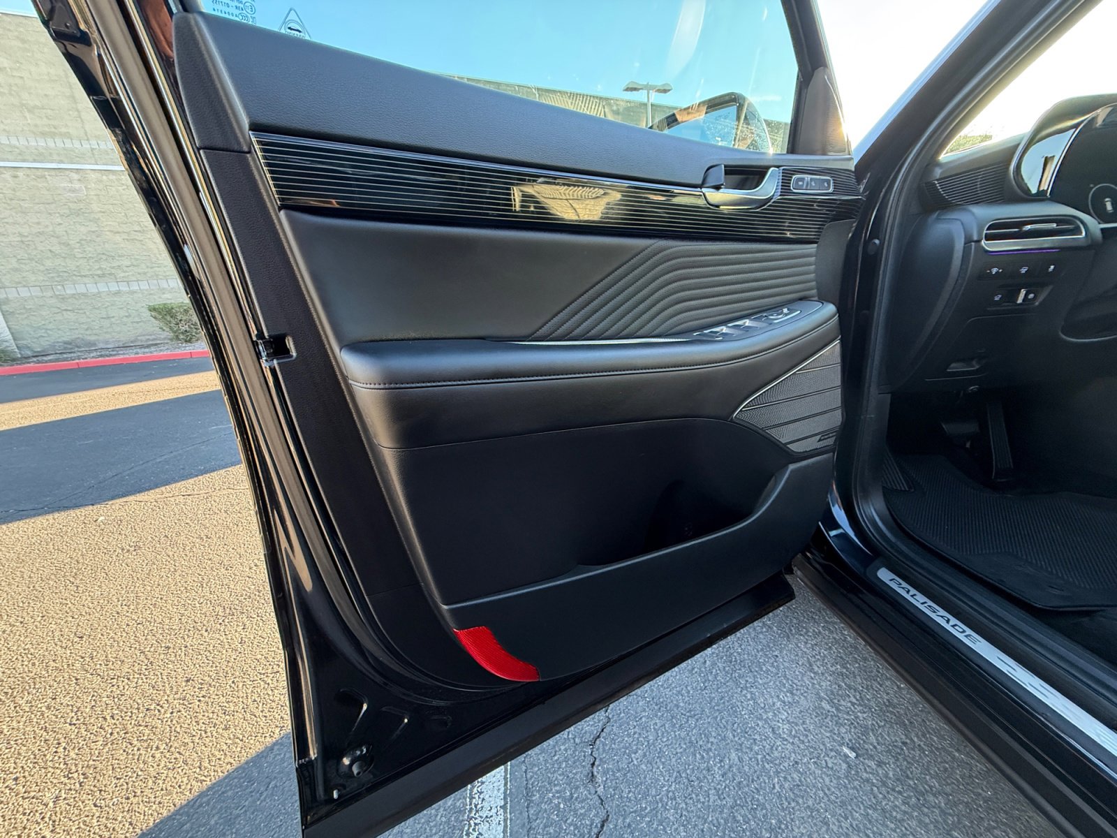 Used 2024 Hyundai Palisade Calligraphy image 13